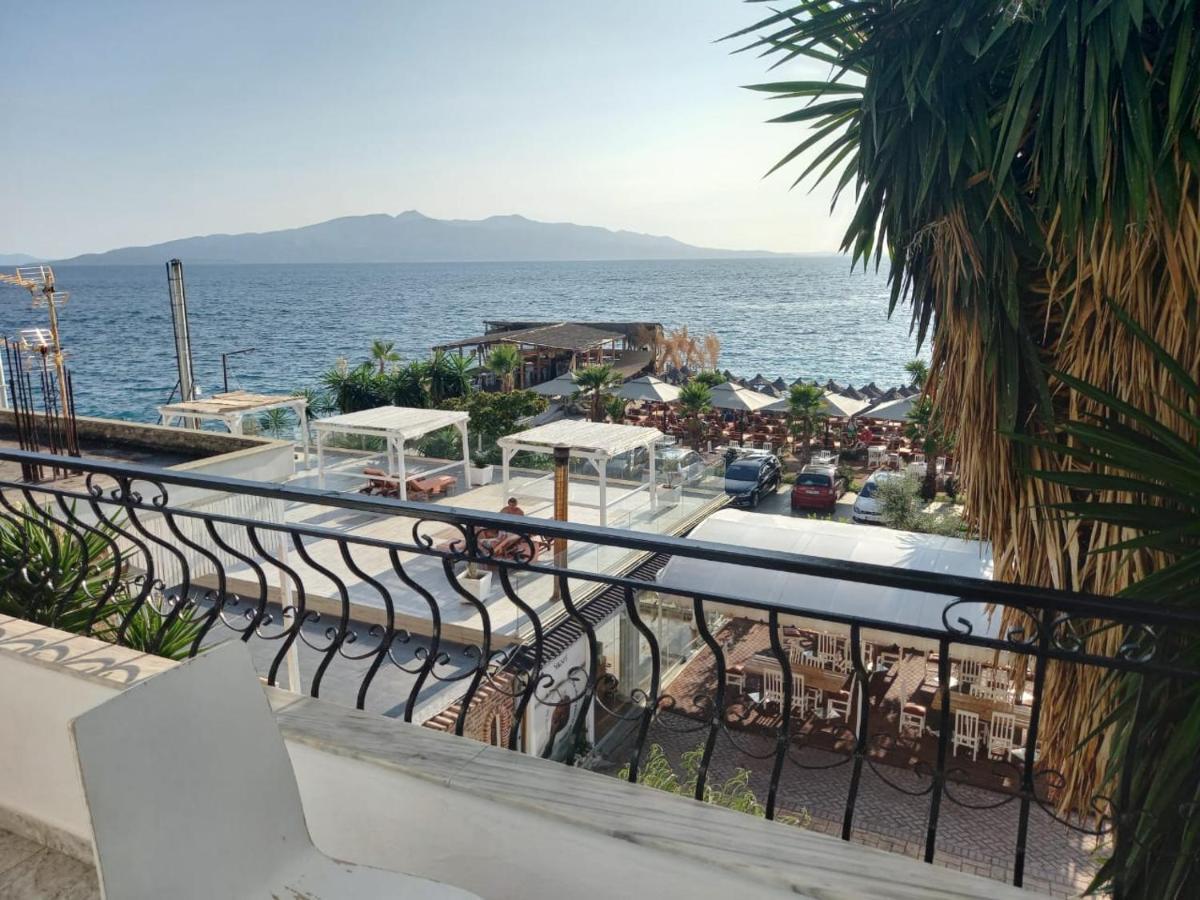 Sunset Aparthotel Sarandë Exteriör bild